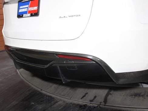 Used 2020 Tesla Model Y Performance image 7