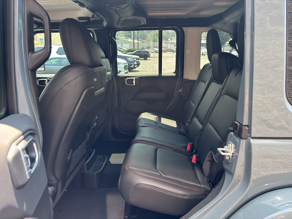 New 2026 Jeep Wrangler Unlimited Rubicon AWD/4WD image 17