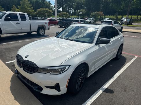 Used 2021 BMW 330i Sedan w/ Driving Assistance Package RWD image 2