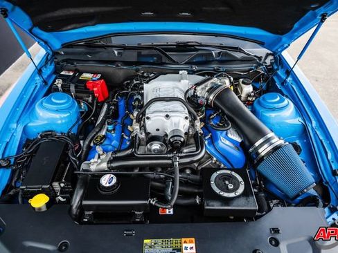 Used 2013 Ford Mustang Shelby GT500 RWD image 29