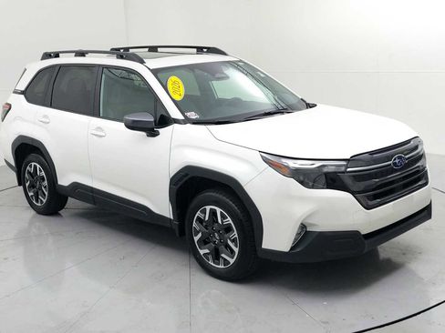 Used 2026 Subaru Forester Premium AWD/4WD image 1