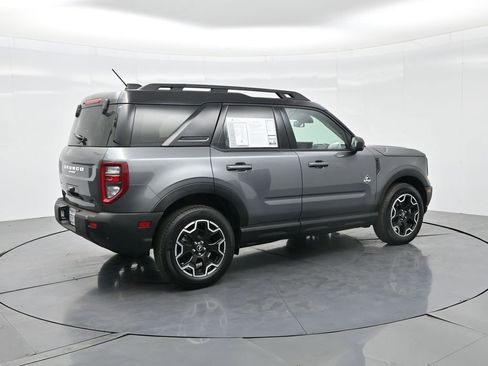 Used 2025 Ford Bronco Sport Outer Banks image 7