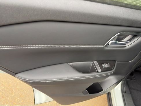 New 2026 Nissan Rogue Platinum image 12