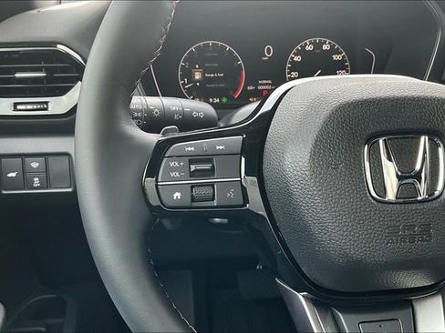 New 2025 Honda Pilot TrailSport image 19