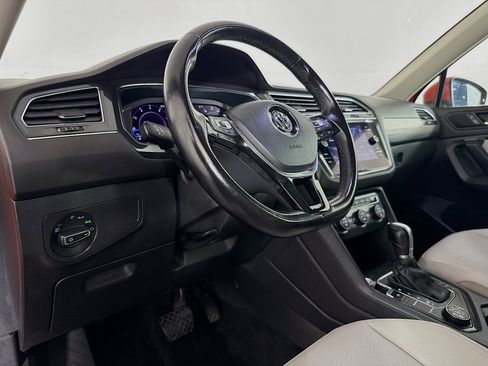 Used 2019 Volkswagen Tiguan SEL image 39