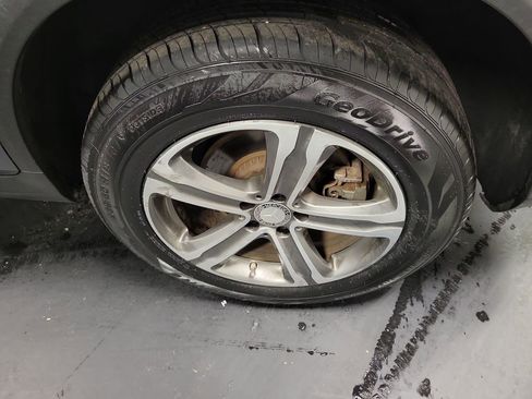 Used 2017 Mercedes-Benz GLC 300 image 11