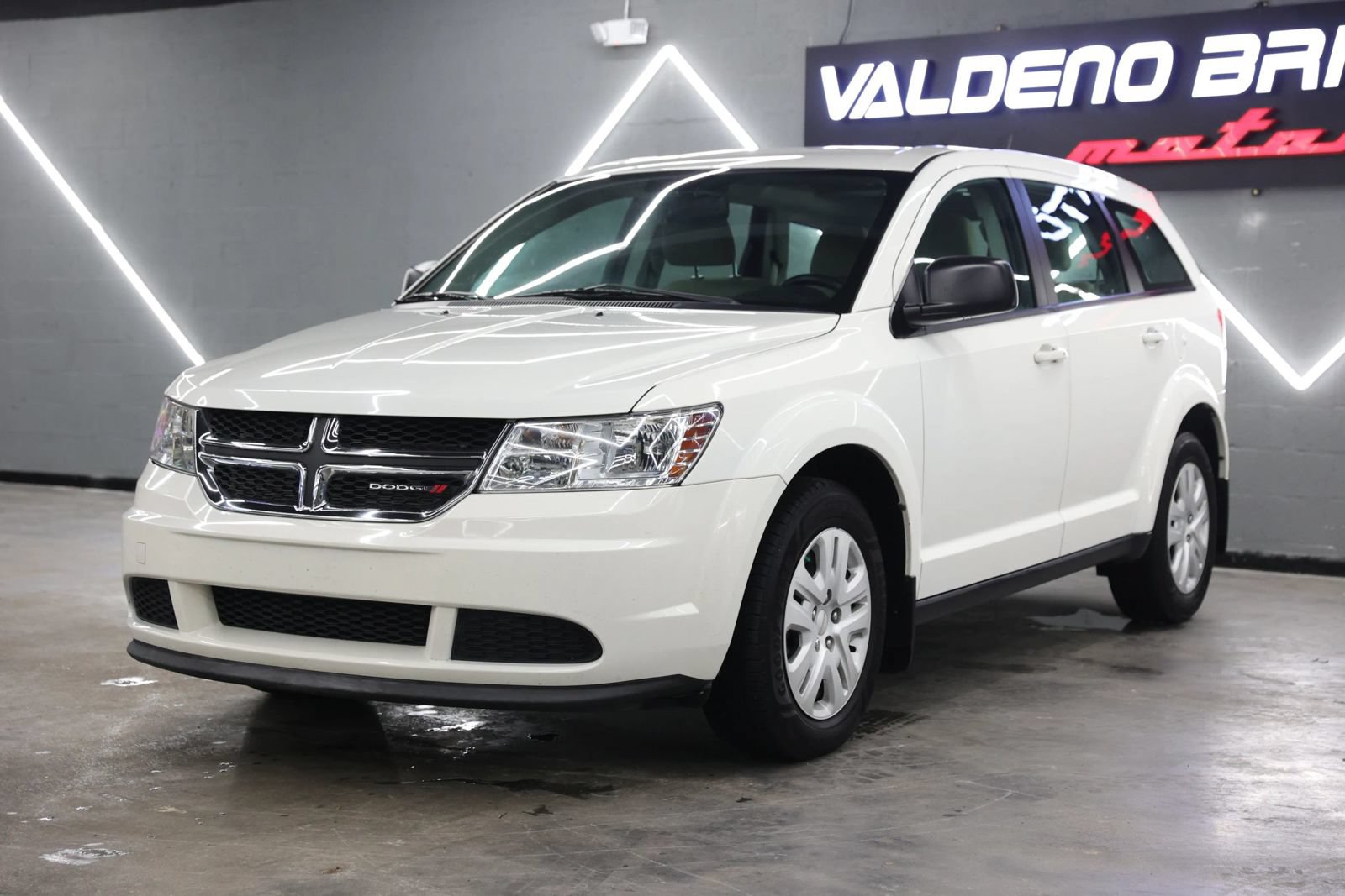 Used 2015 Dodge Journey American Value Package w/ Flexible Seating Group FWD image 9