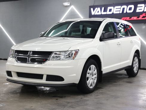 Used 2015 Dodge Journey American Value Package w/ Flexible Seating Group FWD image 9