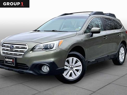 Used 2017 Subaru Outback 2.5i Premium AWD/4WD image 1