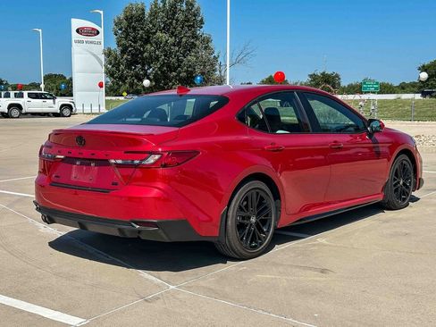 Certified 2026 Toyota Camry SE w/ Convenience Package FWD image 3