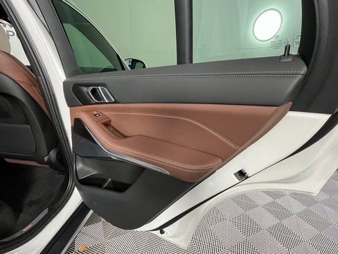 Used 2024 BMW X5 xDrive40i w/ Parking Assistance Package image 26