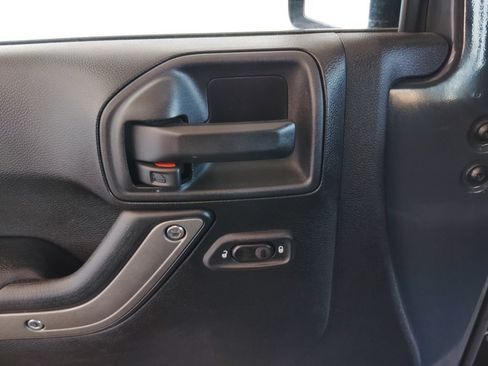 Used 2016 Jeep Wrangler Unlimited Sport AWD/4WD image 21