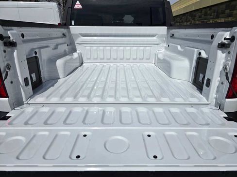 Used 2025 Ford Maverick XL w/ Equipment Group 102A image 15