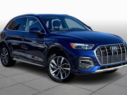 Used 2021 Audi Q5 Premium Plus w/ Premium Plus Package image 3