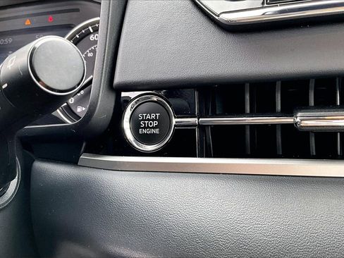 Used 2024 Mitsubishi Outlander SE image 26