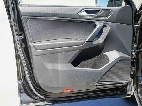 Used 2019 Volkswagen Tiguan SE image 22