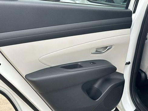 New 2026 Hyundai Tucson SEL image 21