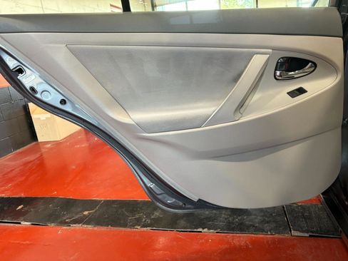 Used 2009 Toyota Camry LE image 26