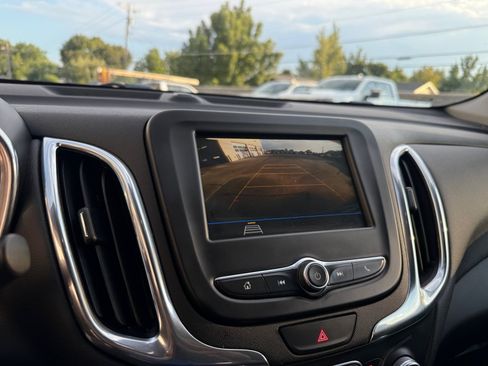 Used 2019 Chevrolet Equinox LT AWD/4WD image 19