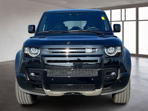 Used 2025 Land Rover Defender 130 X image 3