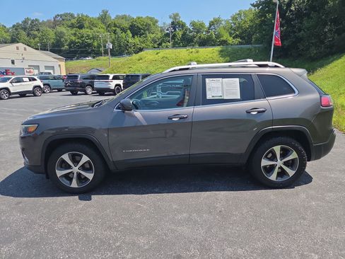Certified 2019 Jeep Cherokee Limited w/ Trailer Tow Group AWD/4WD image 7