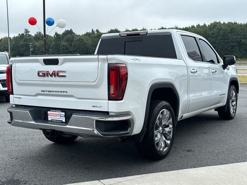 Used 2021 GMC Sierra 1500 SLT w/ SLT Convenience Package AWD/4WD image 4