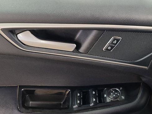 Used 2018 Ford Edge SEL w/ Class II Trailer Tow Package image 33