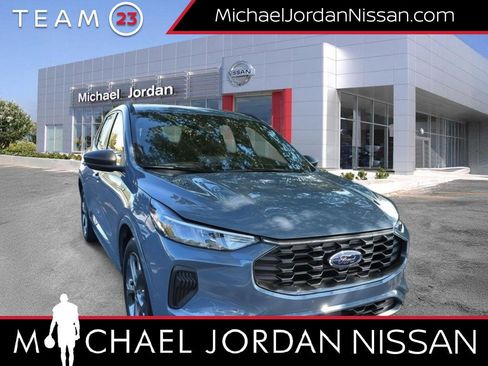 Used 2023 Ford Escape ST-Line w/ Tech Pack #1 image 1