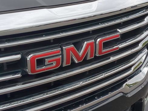 Used 2023 GMC Terrain SLT AWD/4WD image 30