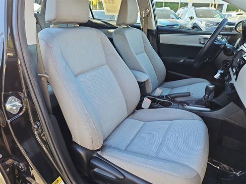 Used 2016 Toyota Corolla L image 10