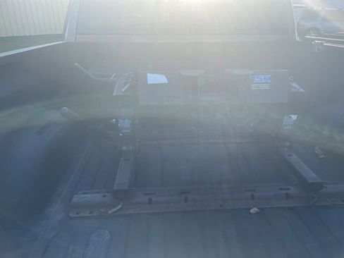 Used 2018 RAM 2500 Laramie w/ Sport Appearance Group image 9