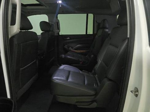 Used 2019 Chevrolet Suburban Premier image 6