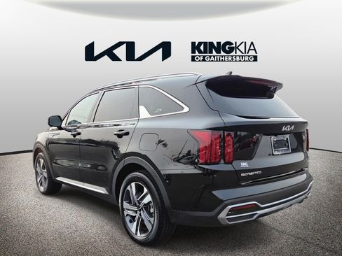 Certified 2023 Kia Sorento SX Prestige w/ Panoramic Sunroof Package AWD/4WD image 6