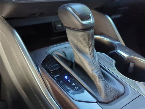 Used 2021 Toyota Highlander Limited FWD image 19