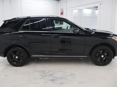 Used 2016 Mercedes-Benz GLE 350 4MATIC w/ Premium Package image 9