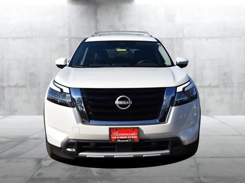 Used 2024 Nissan Pathfinder SL image 4