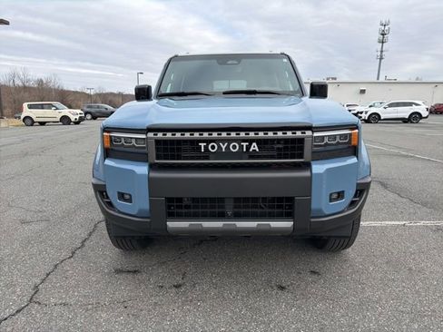 Used 2024 Toyota Land Cruiser image 3