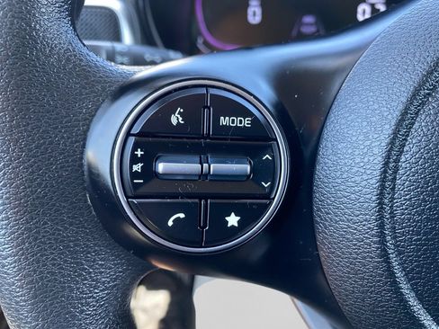 Certified 2023 Kia Soul LX FWD image 34