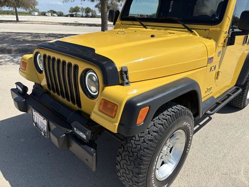 Used 2006 Jeep Wrangler X AWD/4WD image 23