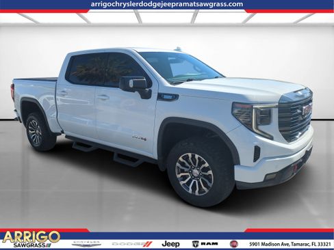 Used 2023 GMC Sierra 1500 AT4 image 1