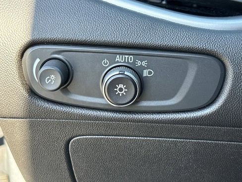 Used 2024 Chevrolet Malibu LT image 42