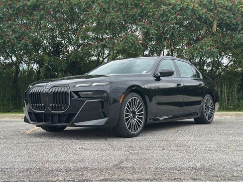 New 2026 BMW 740i xDrive AWD/4WD image 3
