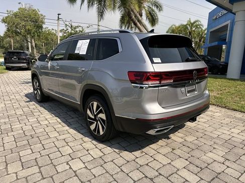 Used 2024 Volkswagen Atlas SEL AWD/4WD image 35