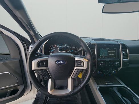 Used 2018 Ford F250 Lariat w/ Chrome Package image 13