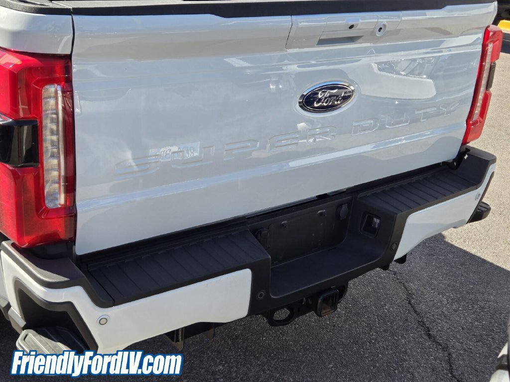 Used 2025 Ford F350 Lariat w/ Lariat Ultimate Package AWD/4WD image 4