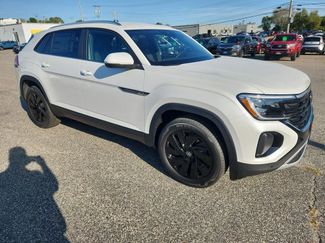 New 2026 Volkswagen Atlas Cross Sport SE video 1