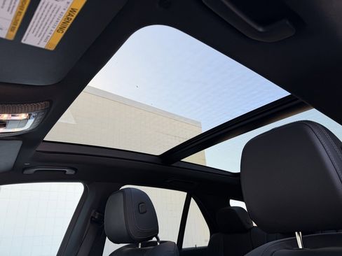 Used 2024 Mercedes-Benz GLE 350 4MATIC w/ 3rd Row Seat Package image 20