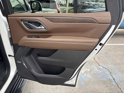 Used 2022 Chevrolet Tahoe High Country AWD/4WD image 25