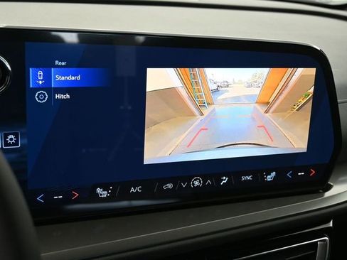 New 2026 Chevrolet Traverse LT w/ LPO, Floor Liner Package image 30