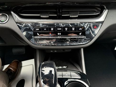 New 2026 Buick Envista Avenir FWD image 16